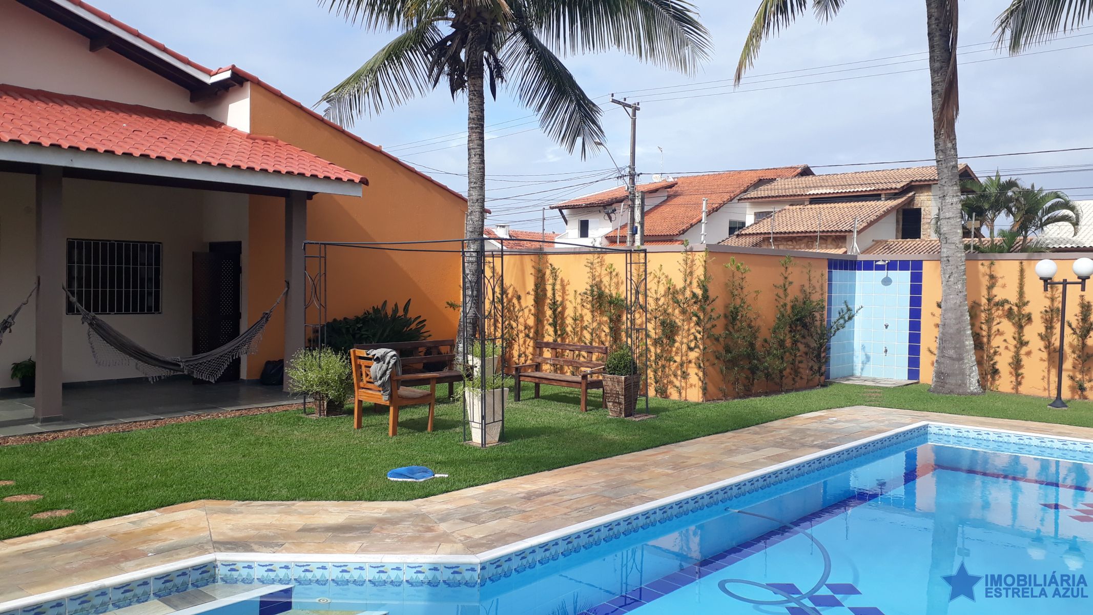 Casa para venda no bairro Samburá em Peruíbe