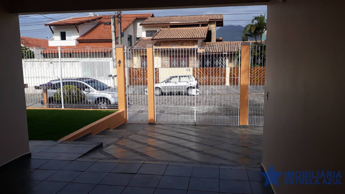 Casa no bairro Samburá