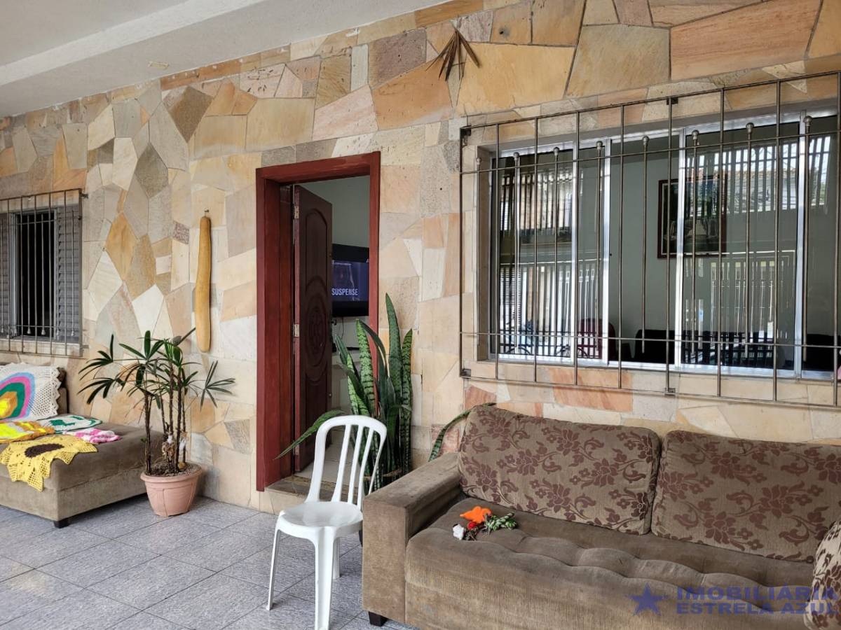 Conjunto no bairro Parada de Taipas 