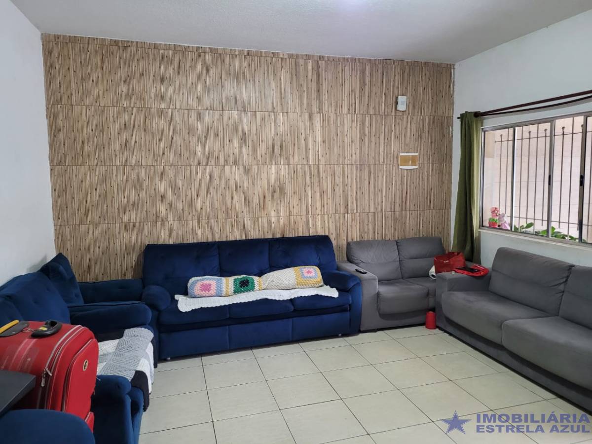 Conjunto no bairro Parada de Taipas 