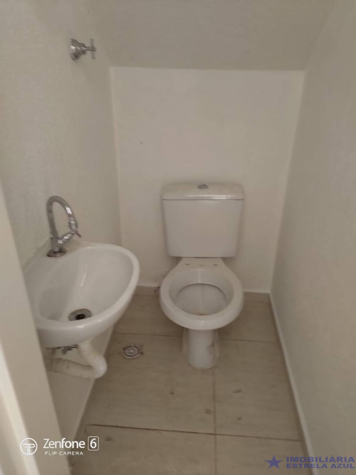 Conjunto no bairro Perus