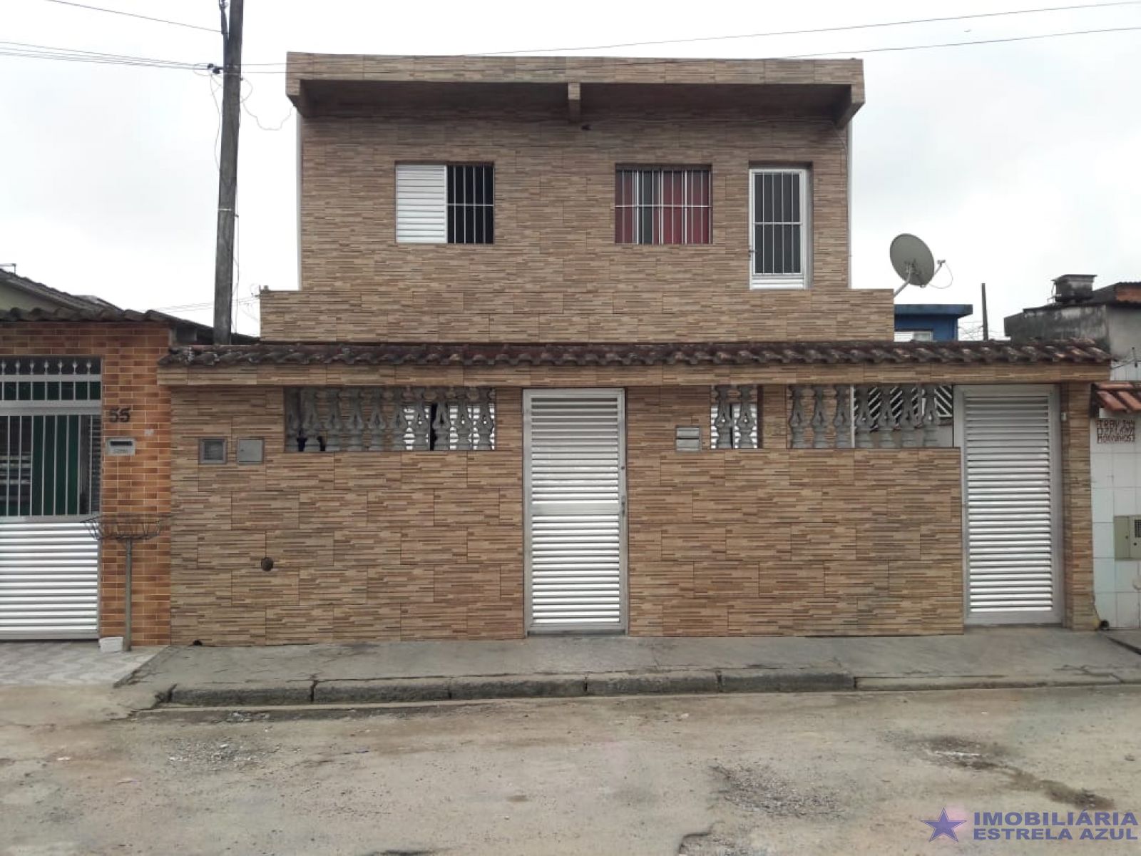 Conjunto para venda no bairro Pitangueiras  em Guarujá