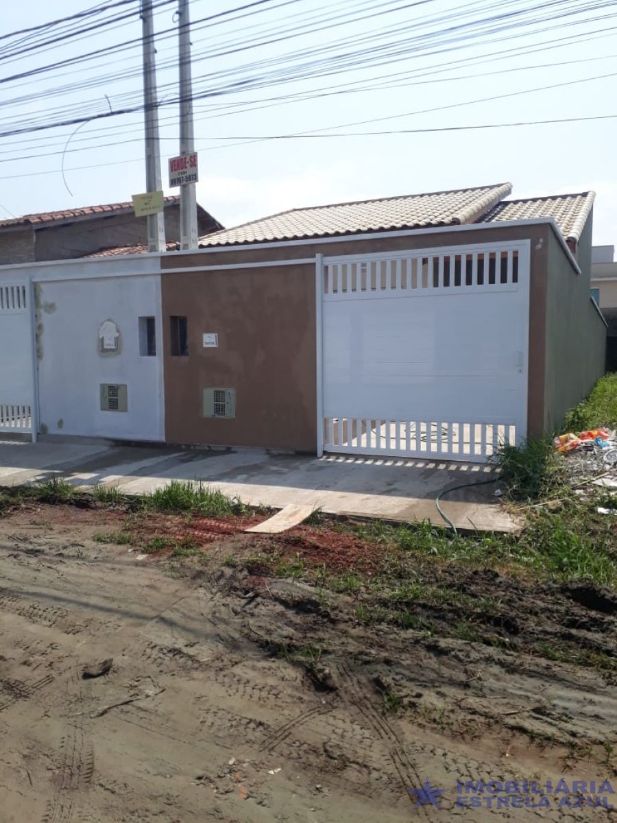 Casa para venda no bairro Jardim Marcia  em Peruíbe