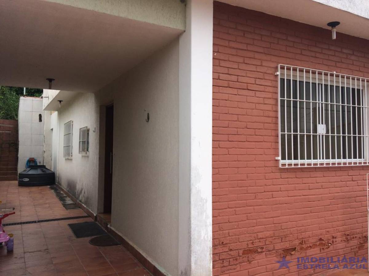 Conjunto no bairro Perus