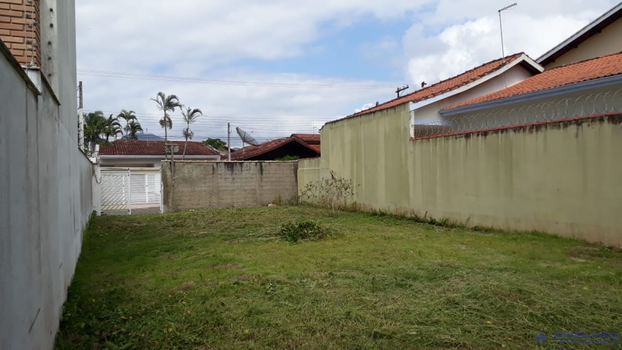 Terreno para venda no bairro Balneário Três Marias em Peruíbe