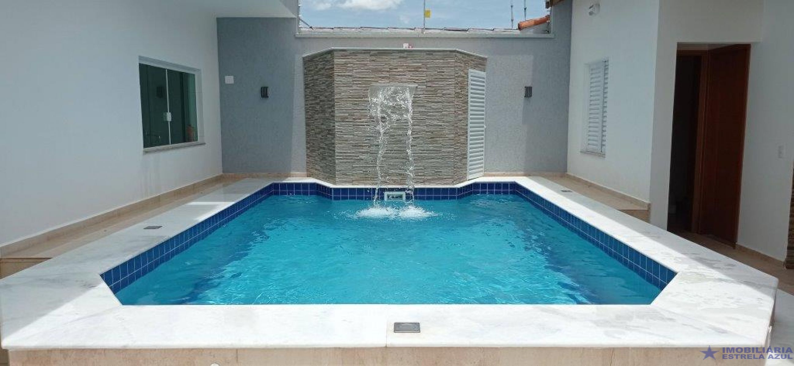 Conjunto para venda no bairro Jardim Pampas em Peruíbe