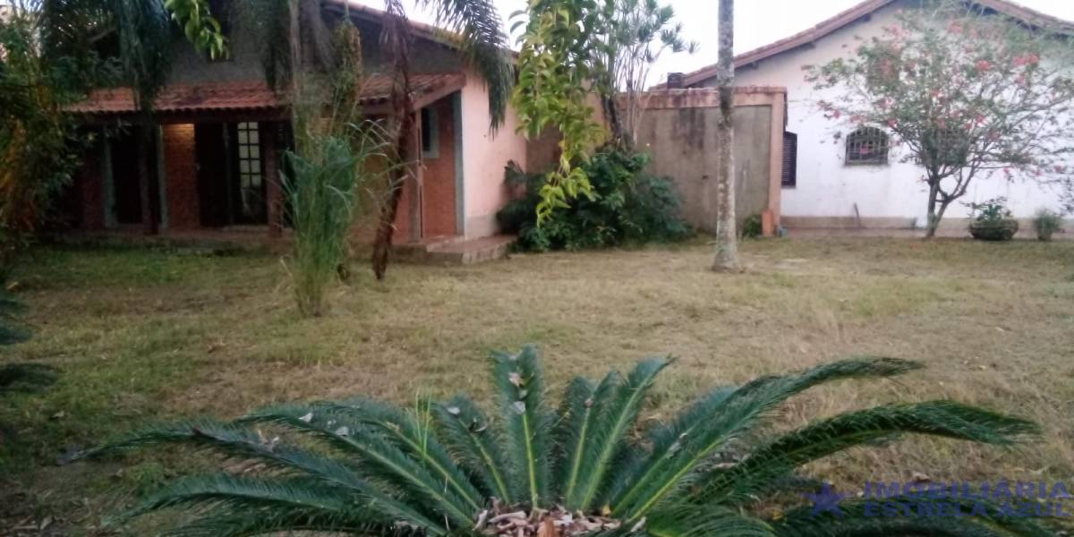 Casa no bairro Parque Turistico