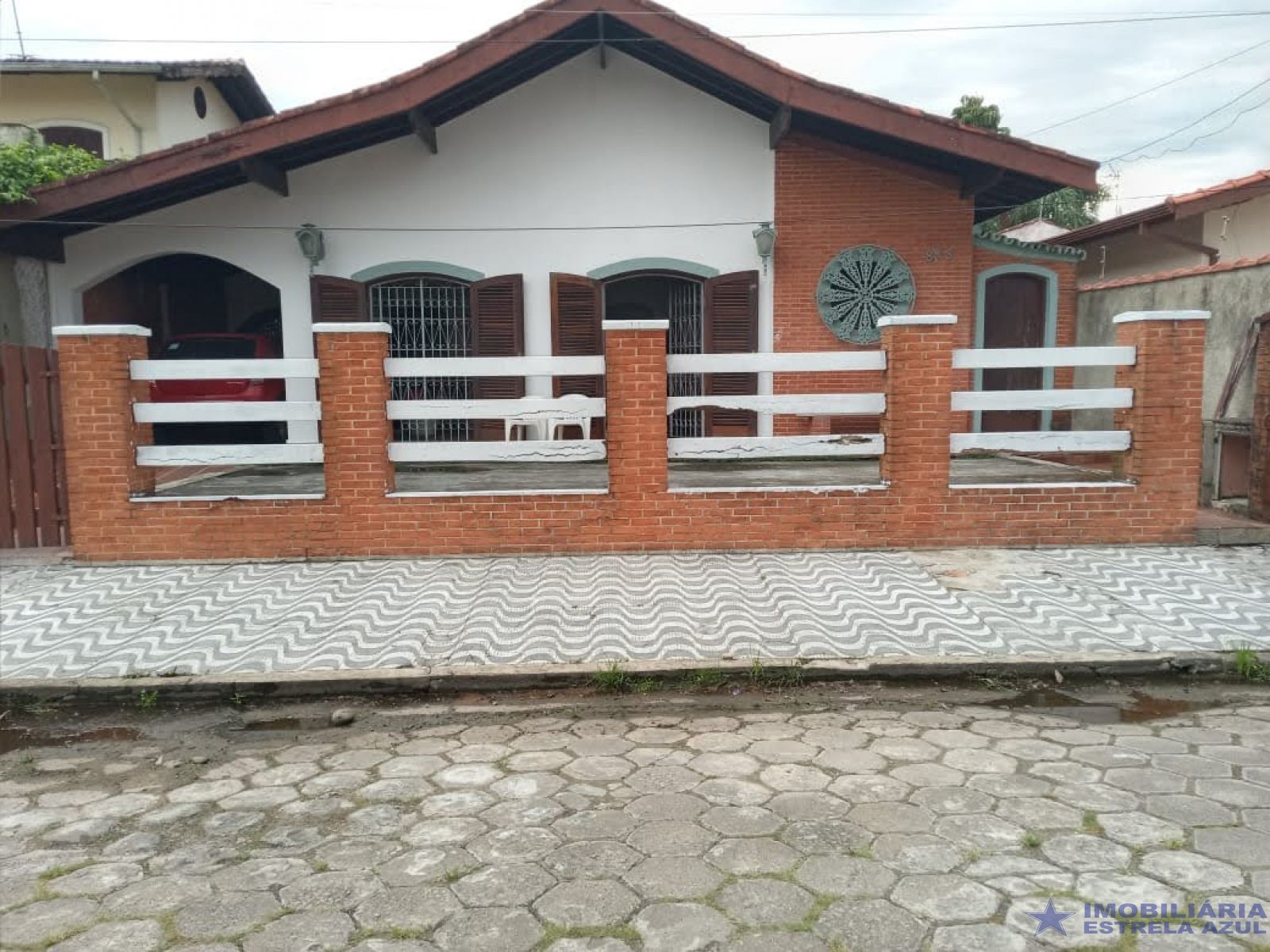 Casa para venda no bairro Parque Turistico em Peruíbe