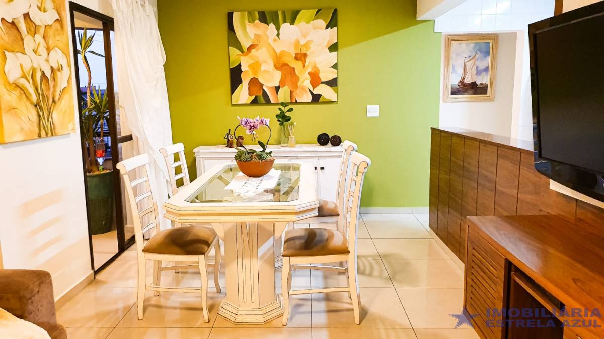 Apartamento no bairro Arpoador