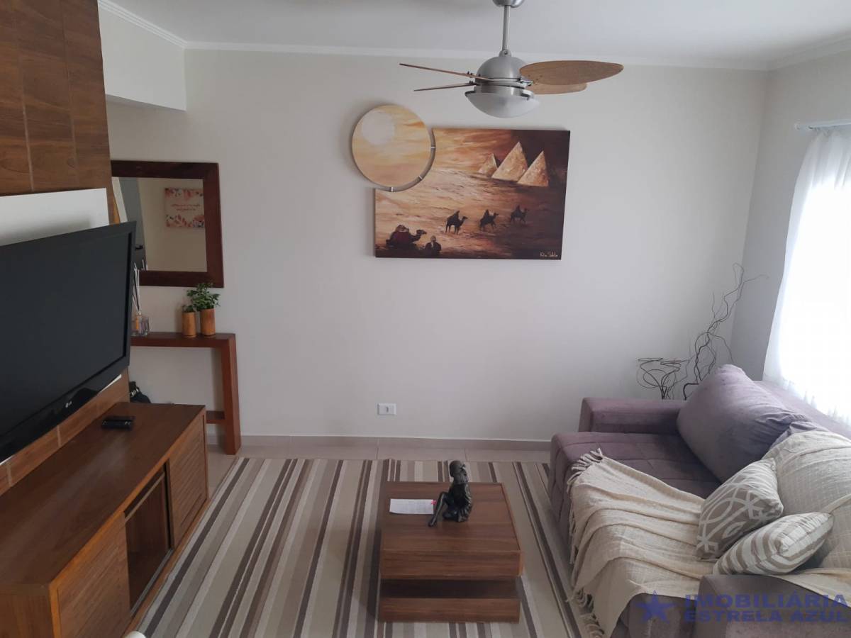 Apartamento no bairro Arpoador
