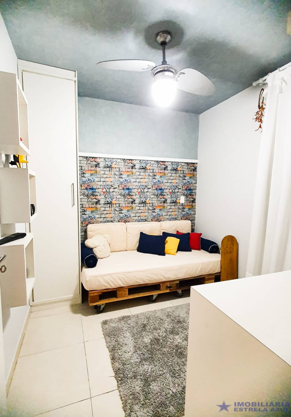 Apartamento no bairro Arpoador