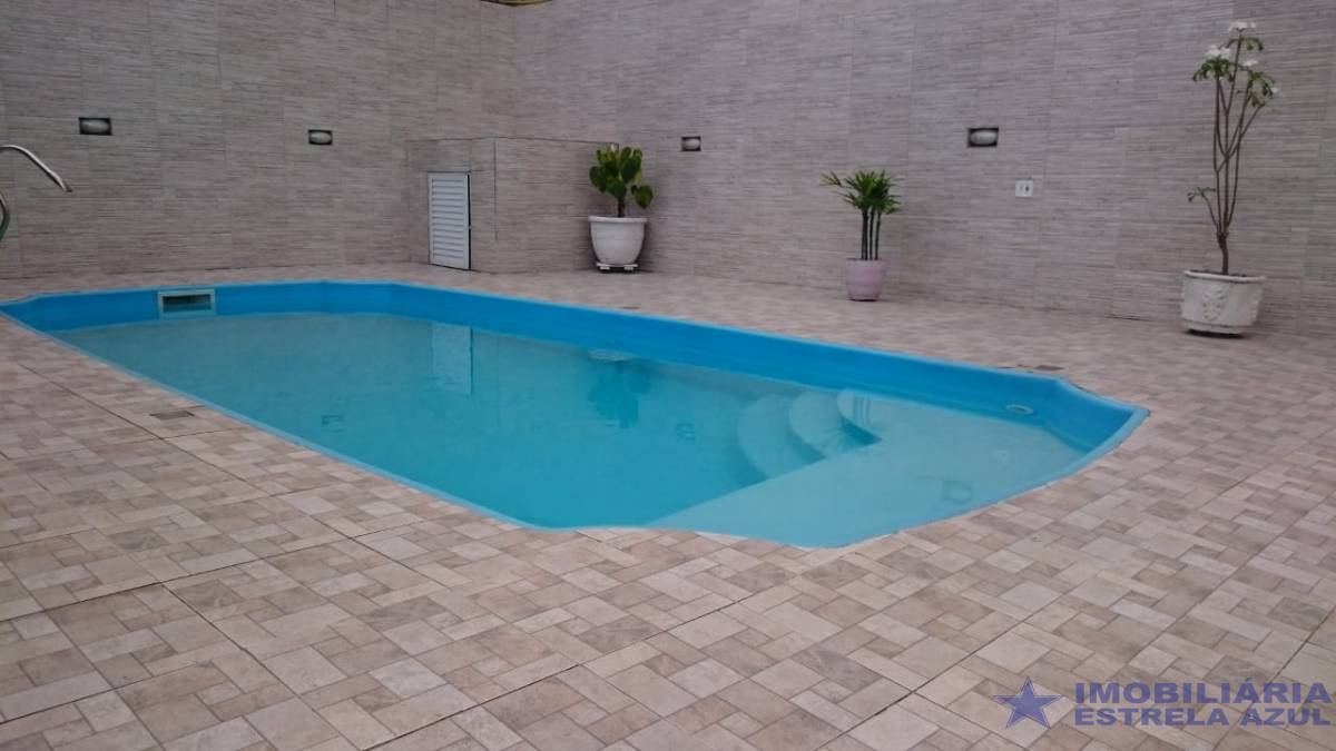 Conjunto no bairro Balneário Maracanã