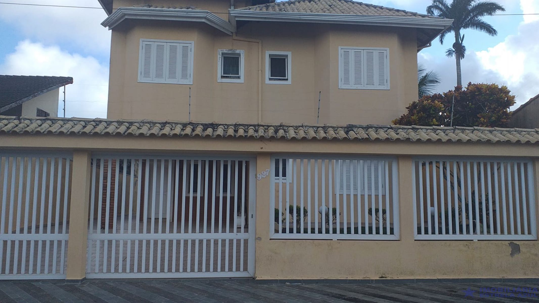 Conjunto para venda no bairro Parque Turistico em Peruíbe