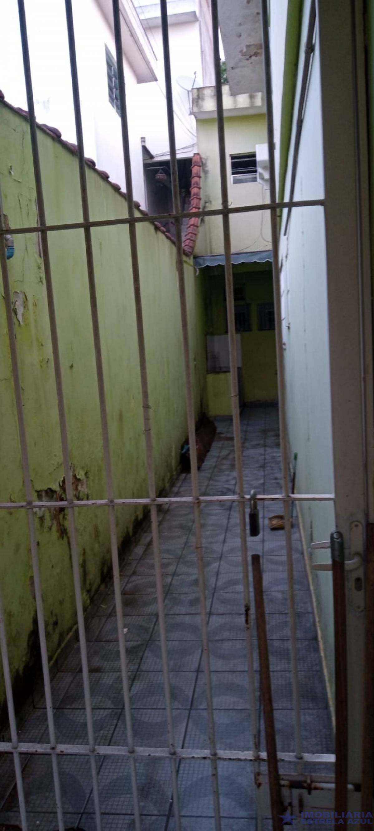 Conjunto no bairro Perus