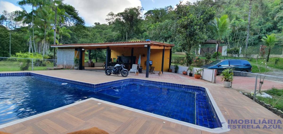 Sítio no bairro Martin Afonso 